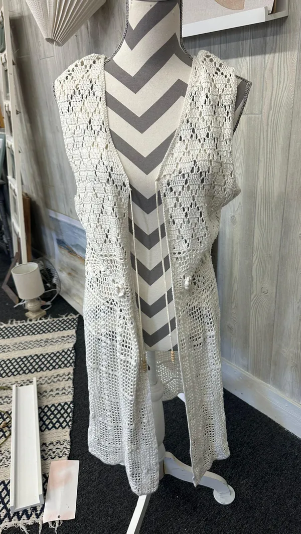 White Stag Crochet Vest - Image 2