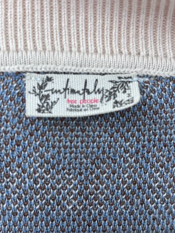 (E-578) Free People Cropped Floral V-Neck Sweater in Cream, Blue & Brown - Image 2