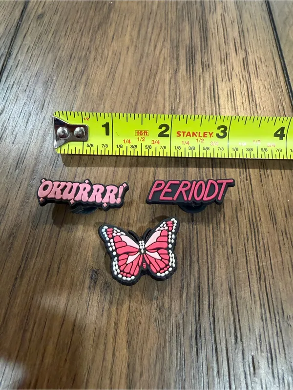 Source Unknown Pink Butterfly and Phrase Shoe Charms Set - Image 2