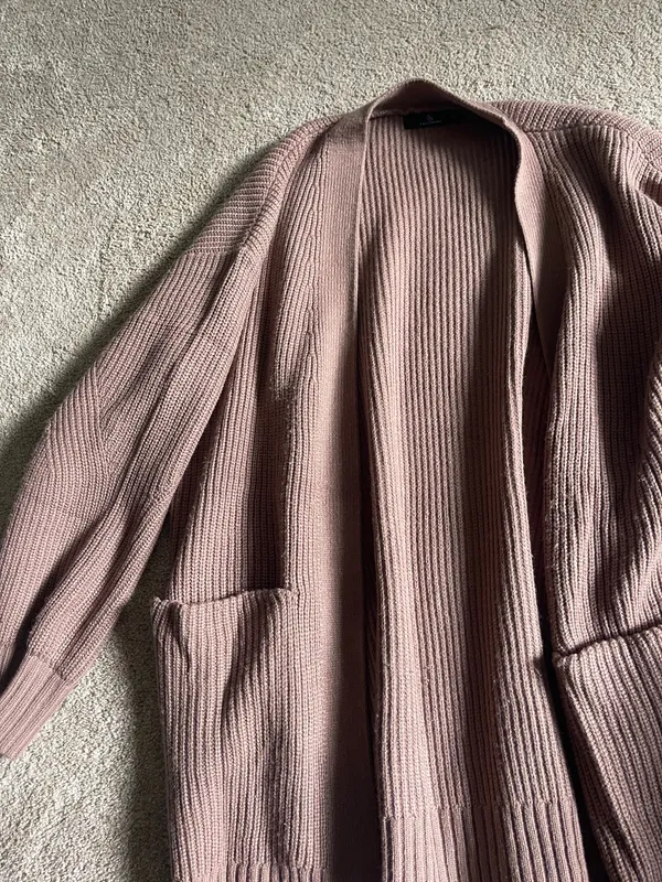 Brown cardigan Pink - Image 4
