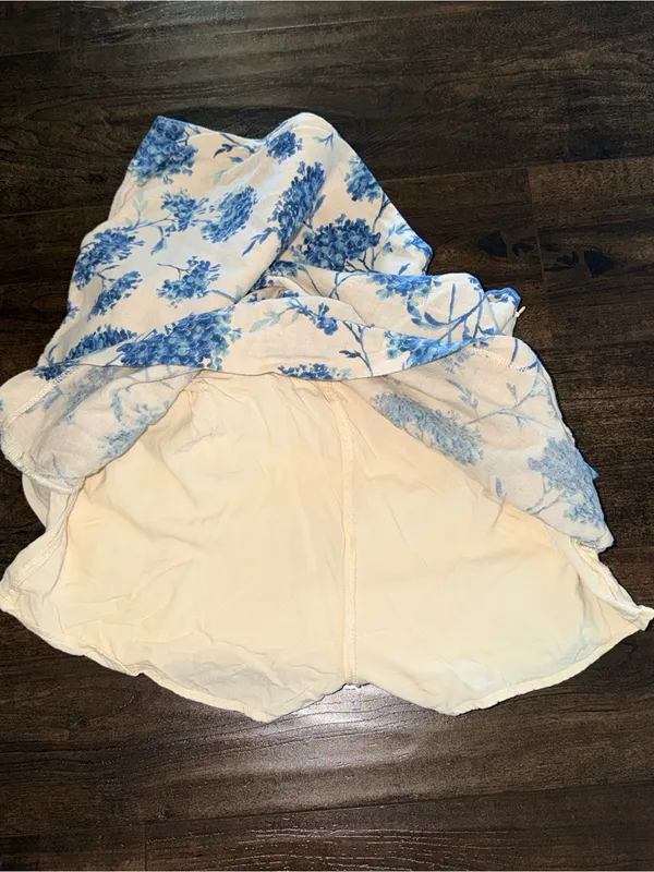 Abercrombie & Fitch Linen Blend Mini Wrap Skort - Blue Floral Print - Image 5