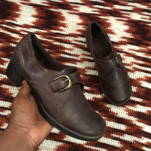 Vintage 90s Y2K Brown Genuine Leather Mary Jane shoes Chunky Loafers Bratz Preppy Lolita Dark Academia Buckles #gothic #grunge #whimsygoth #schoolgirl #cottagecore Size 8M - Image 4