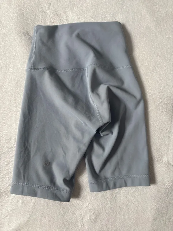 Lululemon Wunder Train High Rise Short 8" - Powder Blue - Size 0 - Image 4