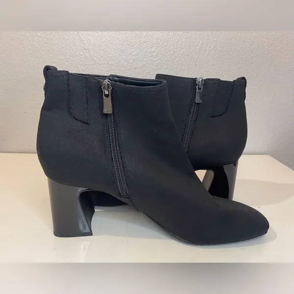 NYDJ Women's Cheree High Block Heel‎ Fabric Ankle Black Boots Size 10 M - Image 4