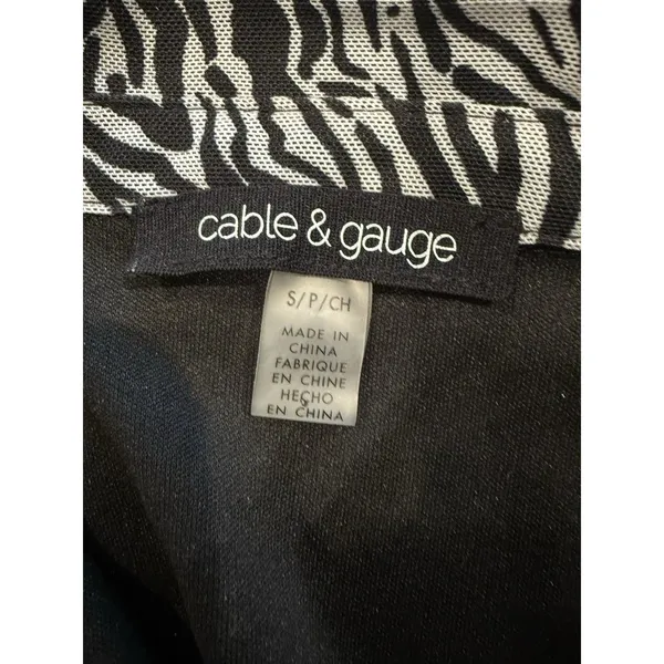 Cable & Gauge Button Up Top Small Zebra Sheer 3/4 Sleeve Travel Work Vacation - Image 3