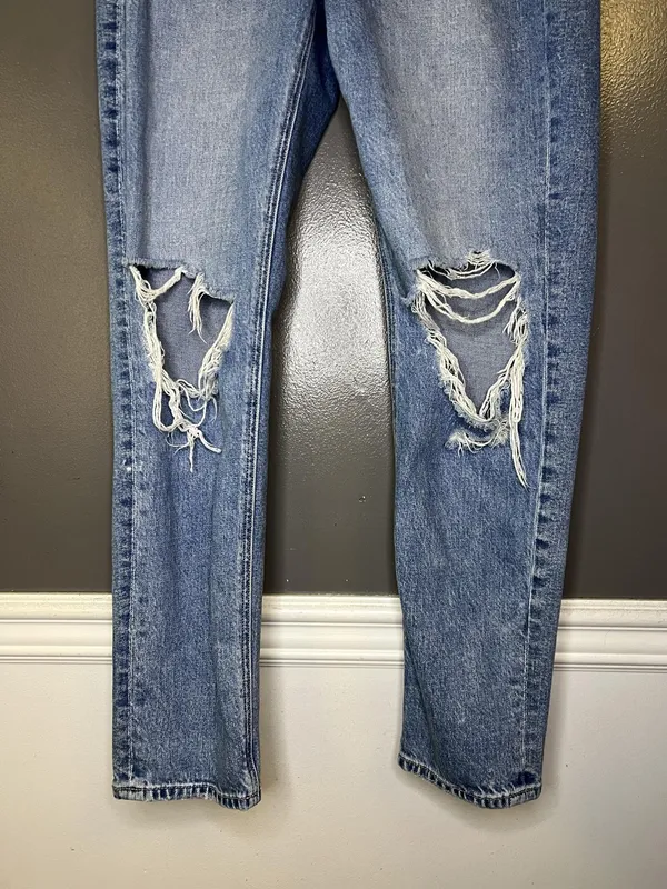 American Eagle Outfitters Mom Jeans Womens 8 Long Light Wash Distressed Denim - Image 3