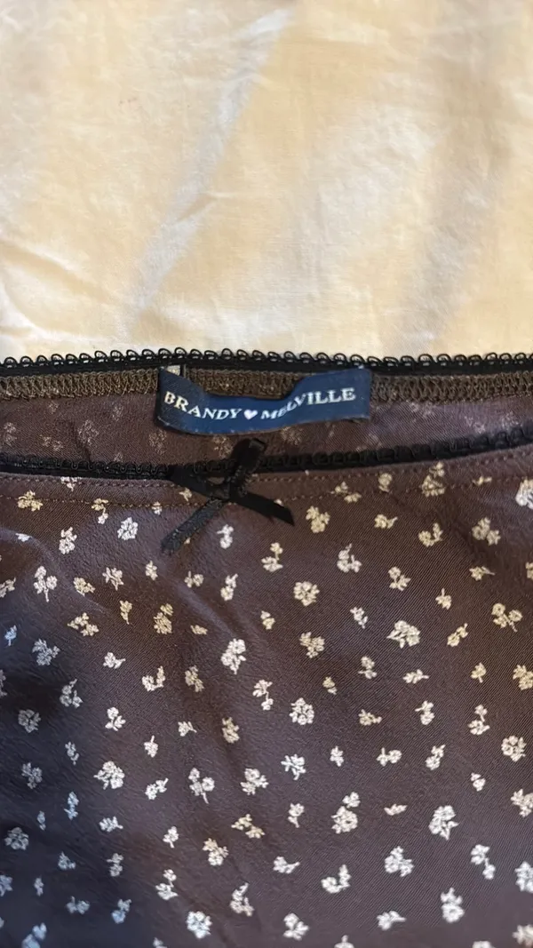 Brandy Melville Brown Floral Skirt - Image 2