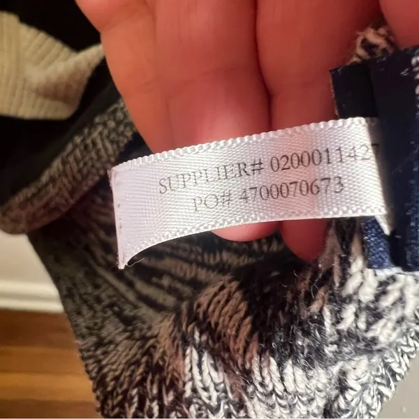 American Living Women's Size Small Crewneck Sweater‎ White Black Stripes Marled - Image 9