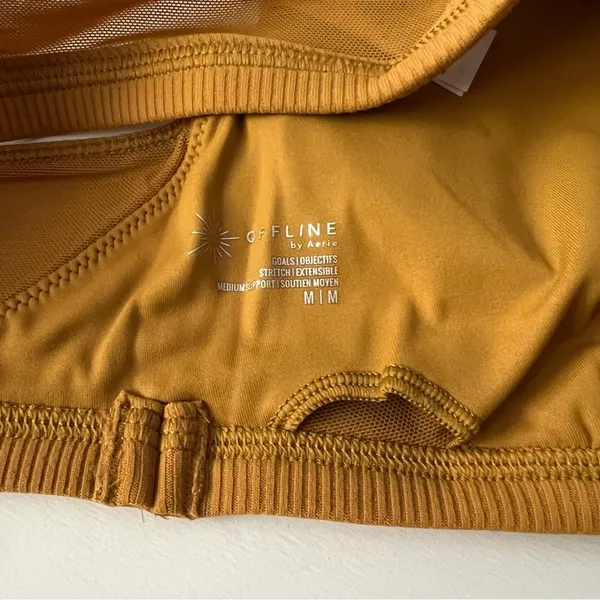 OFFLINE By Aerie Ribbed Plunge Sports Bra in Honey Size M New - Image 6