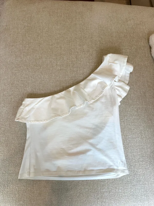 Maeve Ruffle One Shoulder Top - Image 3