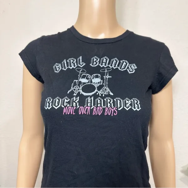 Aeropostale Vintage Y2K Girl Band Tee - Image 7