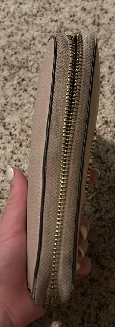 Michael Kors Wallet - Image 4