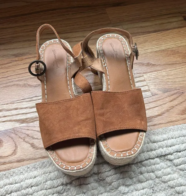 Target Platform Sandals - Image 2