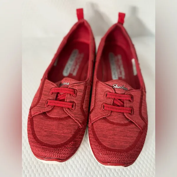 Skechers Women's Red Slip-On Sneakers - Image 9