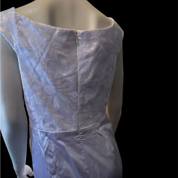 Elegant Wedding Dress With Sequined Bodice and Cap Sleeves White 10 NWT - Image 4
