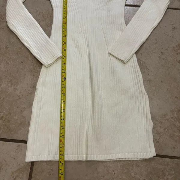 Hollister knit long sleeve mini dress in cream medium - Image 6