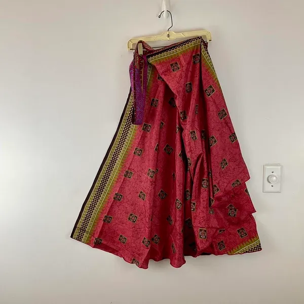 Boutique Reversible Maxi Wrap Skirt BINW413 - Image 2