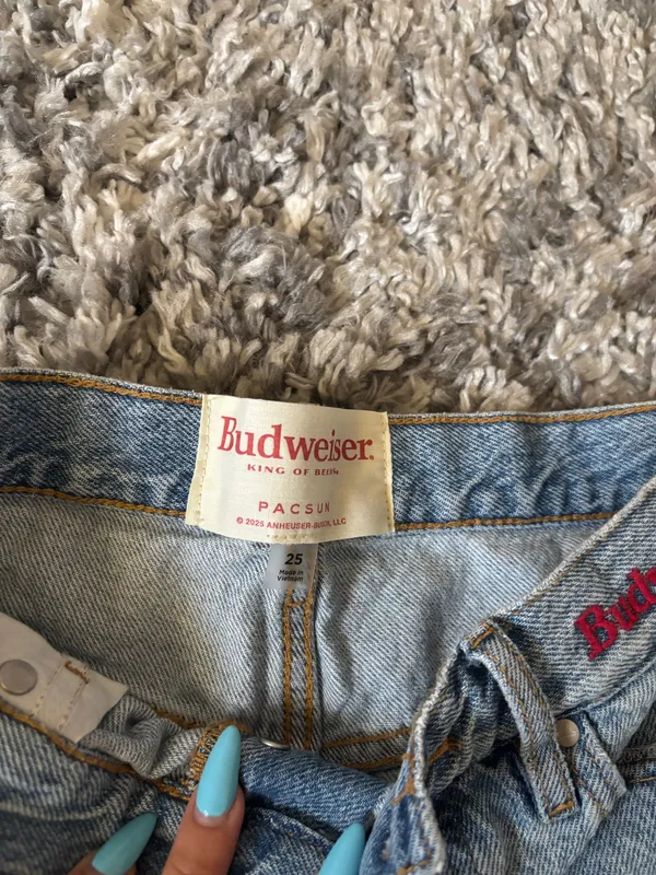 Budweiser Shorts PacSun - Image 2