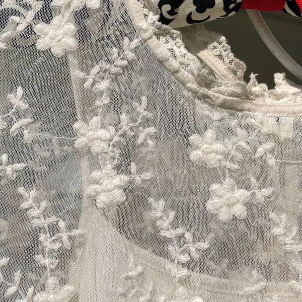 🛍️ Lace Dress w/button back & long sleeve Cream S - Image 3