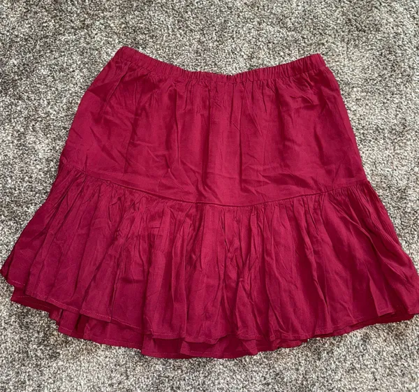 Urban Coco Red Tier Skirt - Image 2
