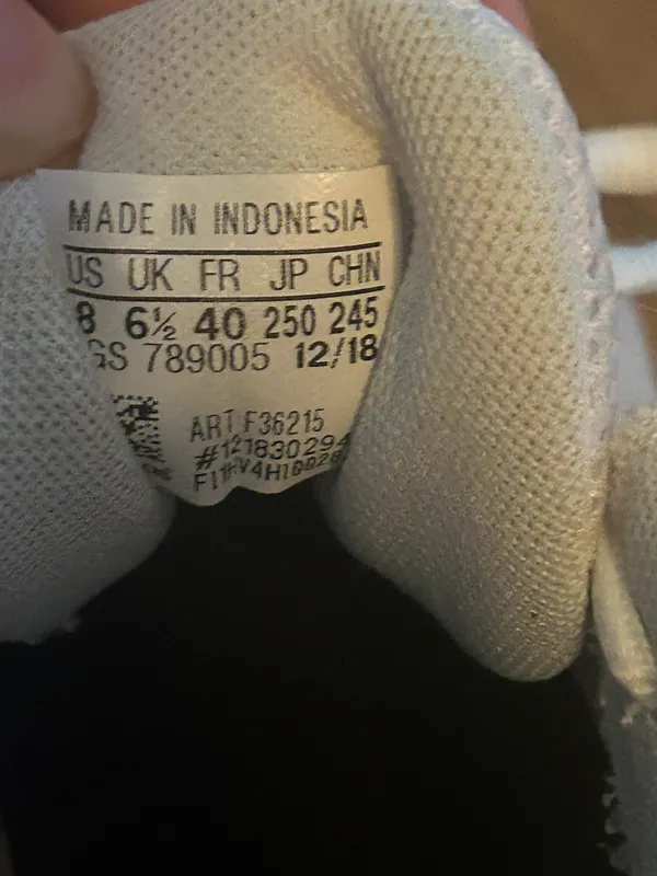 Adidas sneakers - Image 5