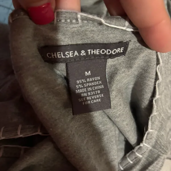 Chelsea & Theodore Maxi Dress M Gray Sleeveless‎ Embroidered Boho Floral - Image 5