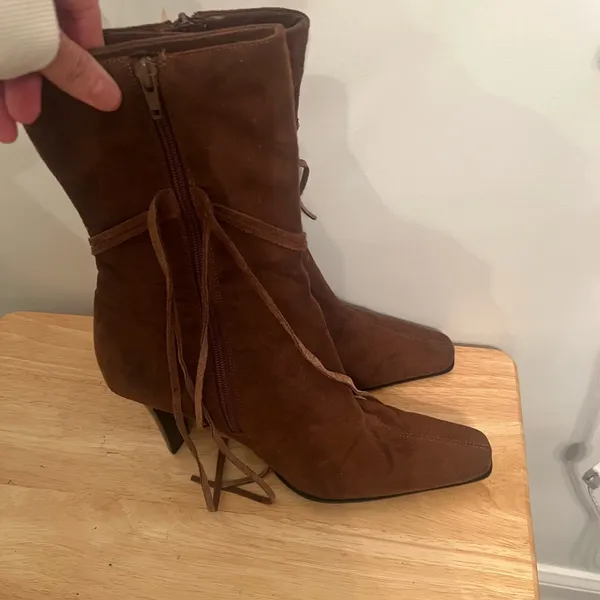 Anne Michelle Boots Size 9 brown suede fringe boots festival ankle boots - Image 2