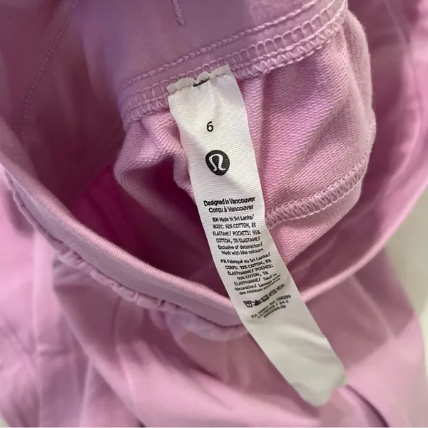 Lululemon Inner Glow HR Shirt 3" NWOT! - Image 4