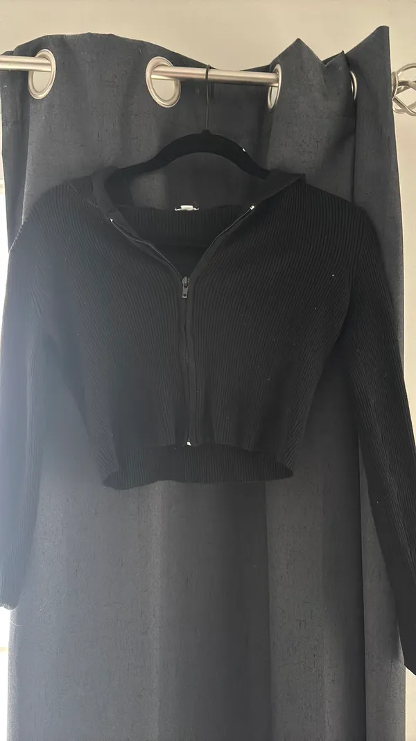 Garage Zip-up Cropped Sweater - Image 2