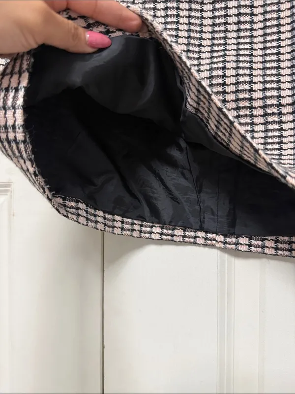 J. Crew Pink and Black Tweed Mini Skirt with Black Side Trim - Image 4