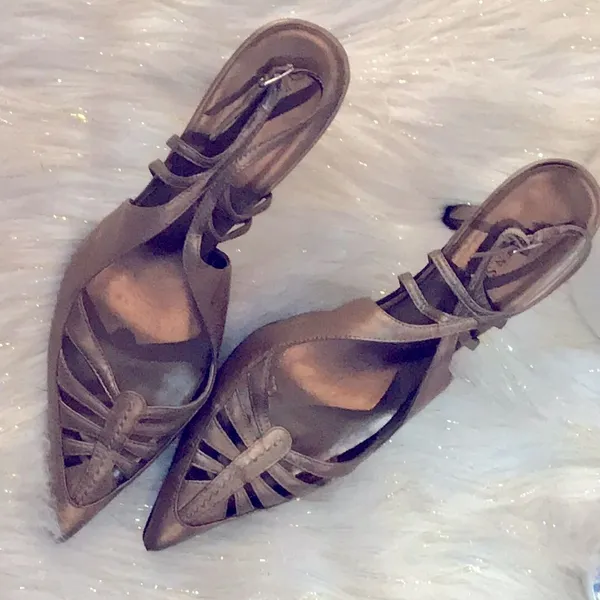 Karen Scott pointed kitten comfort heel height 90’s champagne 8 slingback - Image 3