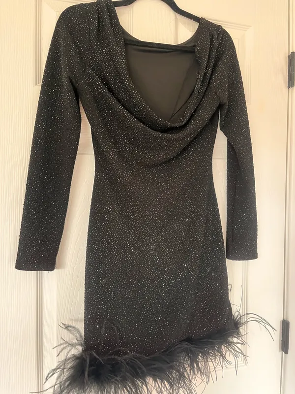 Little black dress long sleeve - Image 4