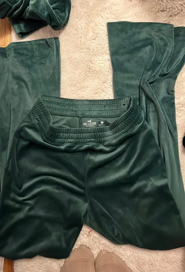 Hollister Sweat Set Matching - Image 2