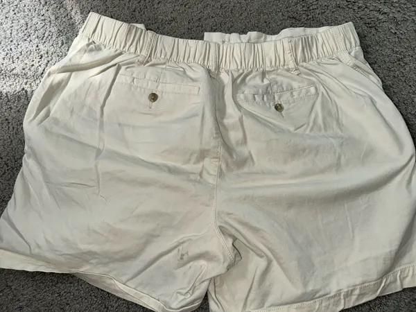 Old Navy Shorts - Image 5