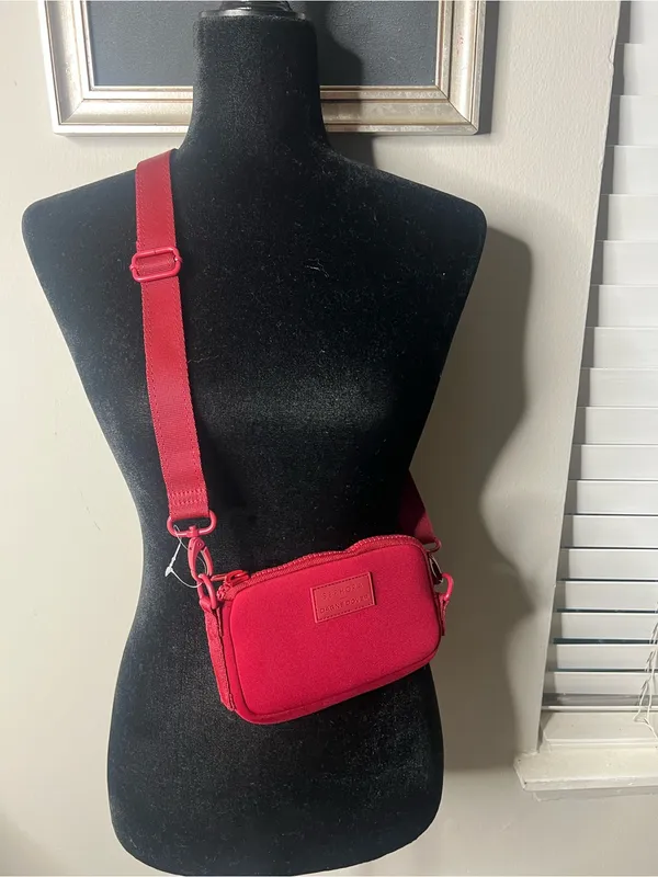 Limited Edition SEPHORA X Dagne Dover Mara sling bag NWOT - Image 5