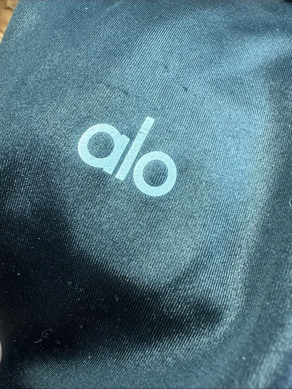 ALO Yoga Shine 7/8 High Waist Leggings in Shiny Liquid Gloss Black‎ Size Small - Image 2