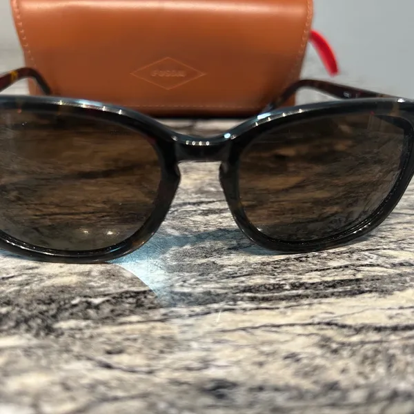 Fossil Tortoise Shell Sunglasses with Fossil Case - Image 2