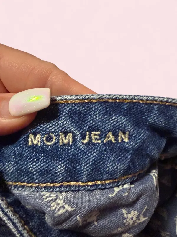 American Eagle Outfitters Distressed Dark Blue Straight Leg mom Jeans - Image 4