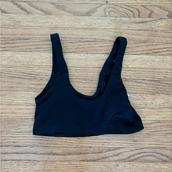 Victoria's Secret sports bra - Image 4