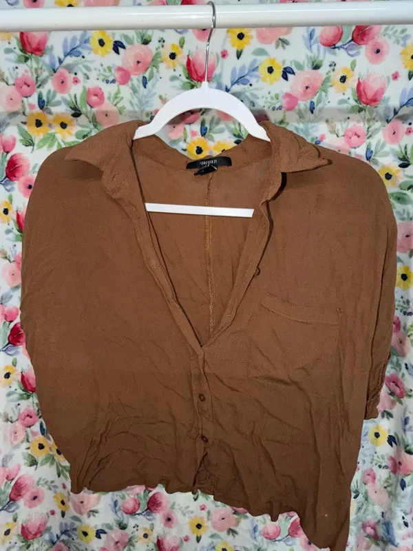 Forever 21 Cropped Button-Up - Image 2