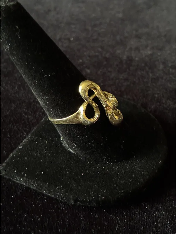 Vintage Gold Tone Abstract Swirl Statement Ring Sz 9 - Image 3