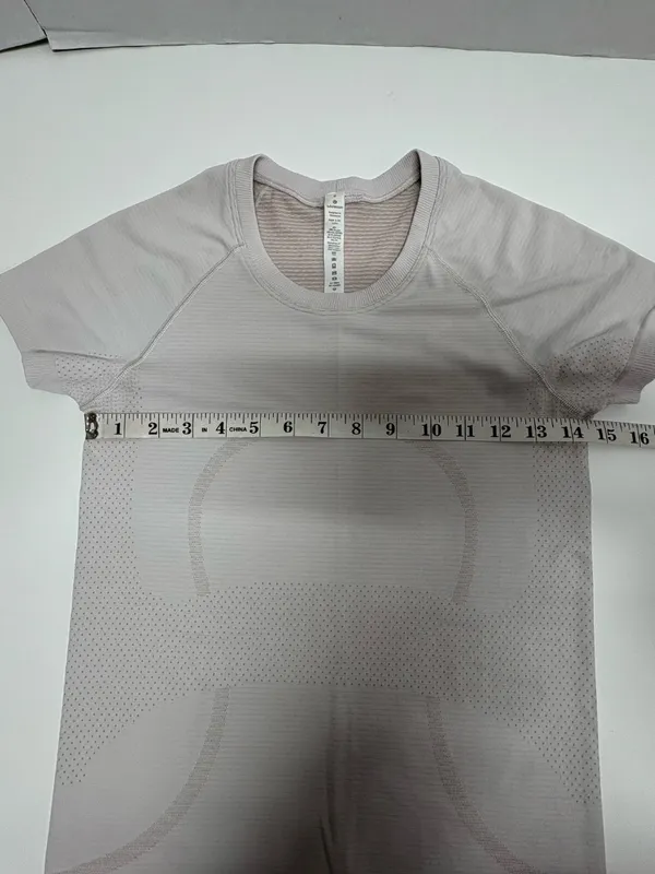 Lululemon Swiftly Tech‎ Short Sleeve Shirt - Size 6. - Image 7