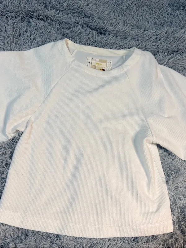 Anthropologie Maeve White Puff Sleeve Ribbed Top - Image 3
