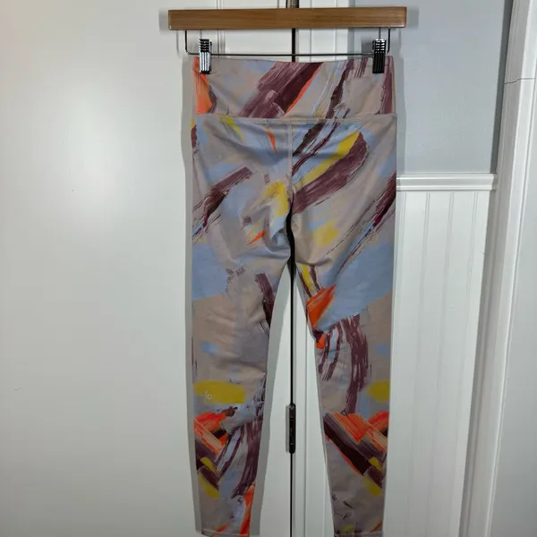 Alo Yoga Airbrush Leggings in Modernist Multi size xxs activewear athleisure gym - Image 6