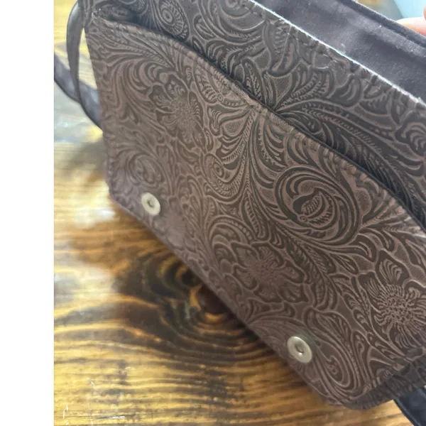 Mossimo Brown Embossed‎ Crossbody Purse - Image 5