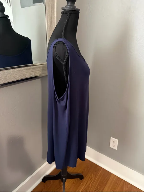 Eileen Fisher scoop neck tank top flowy costal navy XL. - Image 6
