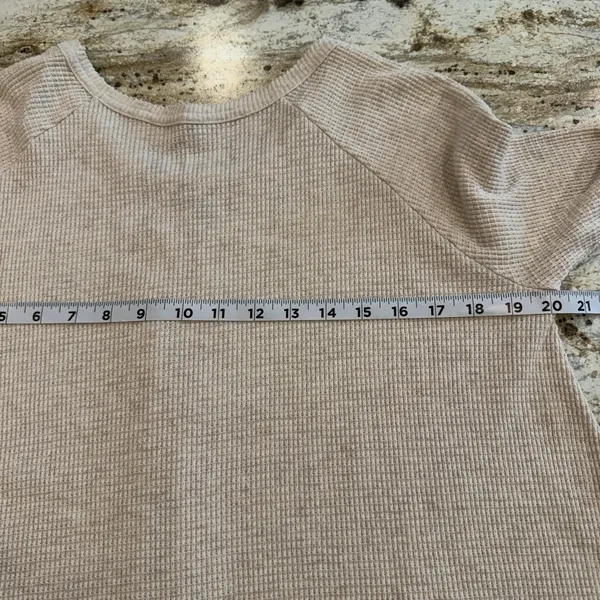 We The Free People Med Waffle‎ Knit Thermal Swing Top Oatmeal Oversized Boho - Image 4