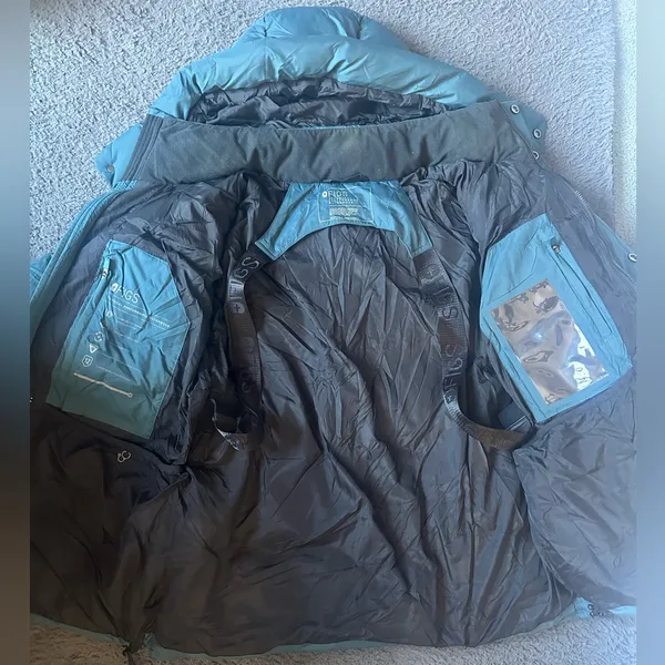 Figs teal puffer coat/jacket size L superb quality and EUC - Image 6