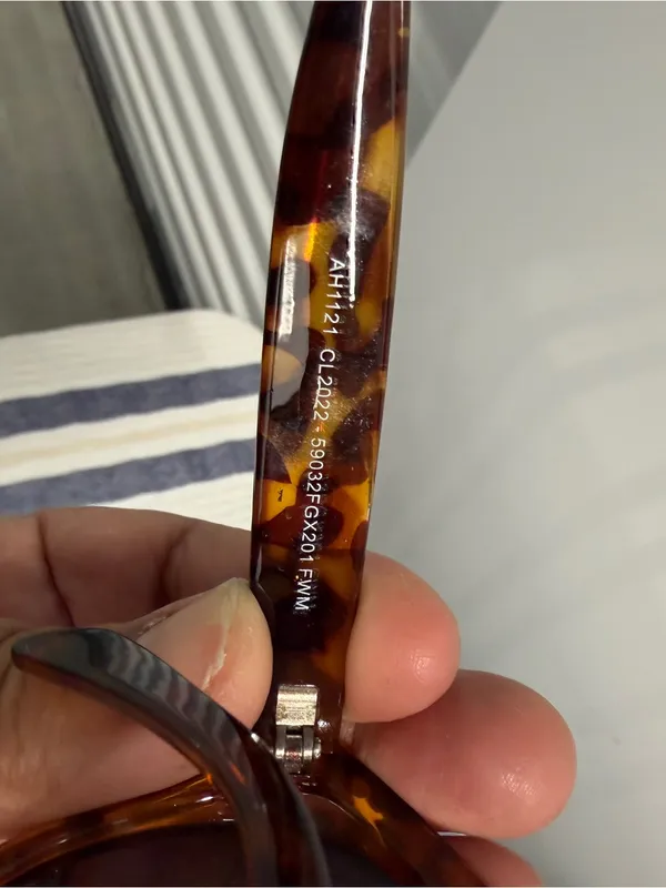 Foster Grant Oversized Tortoise Shell Sunglasses Brown Gradient Lenses UV - Image 5