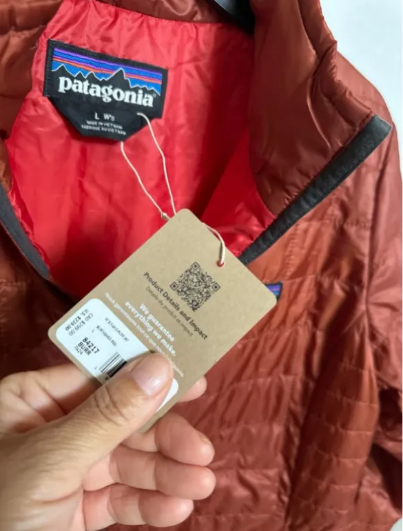 Patagonia Women’s Nano Puff Jacket Burnished Red Size Large - Image 4